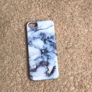 Marble iPhone SE case